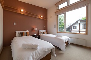 Holiday Niseko Shinsetsu Apartments