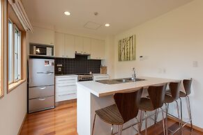 Holiday Niseko Shinsetsu Apartments