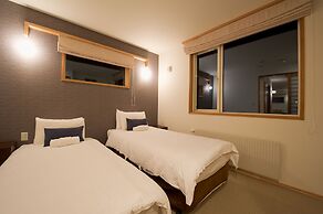 Holiday Niseko Shinsetsu Apartments