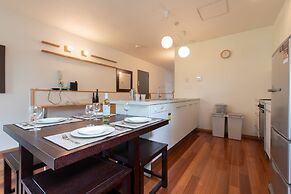 Holiday Niseko Shinsetsu Apartments