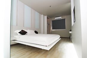 The L Hotel Entertainment