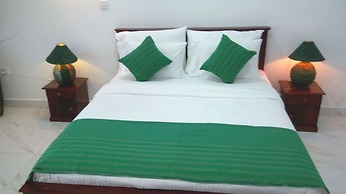 Green Tulip Hotel Kandy