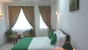 Green Tulip Hotel Kandy