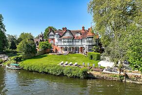 River Arts Club