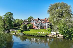 River Arts Club