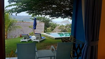 Blue Monkey Villas Resort & Ocean View