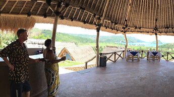 Blue Monkey Villas Resort & Ocean View