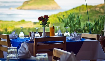 Blue Monkey Villas Resort & Ocean View