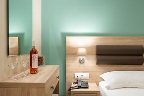 Lagaria Luxury Rooms & Apartments
