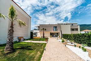 Lagaria Luxury Rooms & Apartments