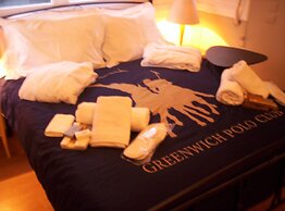 The New Yorkers Hotel