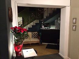 The New Yorkers Hotel