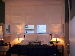 The New Yorkers Hotel