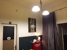 The New Yorkers Hotel