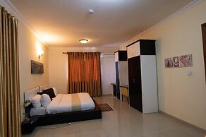 Crystal Rose Ambassador Hotel