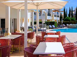 NAU Salema Beach Village