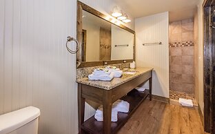 Vineyard Trail Cottages - Adults Only
