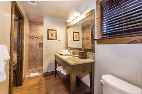 Vineyard Trail Cottages - Adults Only