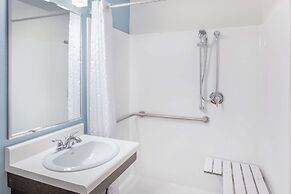 WoodSpring Suites Las Colinas - Northwest Dallas