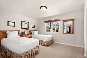 Alpenblick by Frias Properties