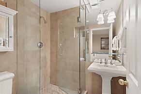 Alpenblick by Frias Properties