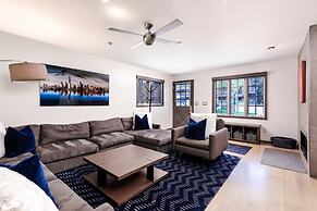 Alpenblick by Frias Properties