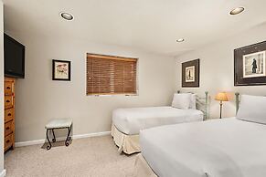 Alpenblick by Frias Properties