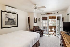 Alpenblick by Frias Properties