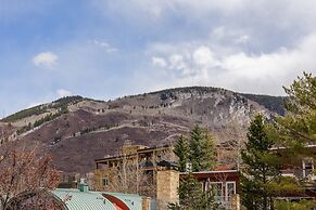 Alpenblick by Frias Properties