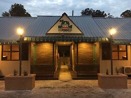 Talents Motor Park Hotel