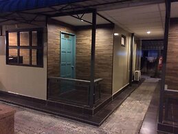 Talents Motor Park Hotel