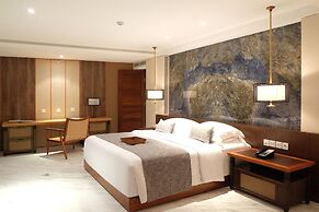 The Bandha Hotel & Suites