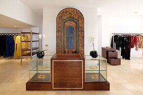 The Bandha Hotel & Suites