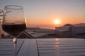 Karpimo Horizon - Caldera View with private hot tub