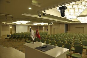 Adenya Hotel & Resort