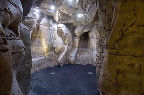 Adenya Hotel & Resort