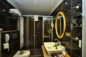 Adenya Hotel & Resort