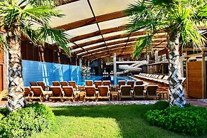 Adenya Hotel & Resort