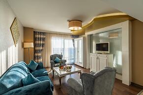 Adenya Hotel & Resort