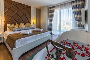 Adenya Hotel & Resort