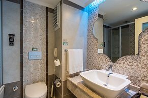 Adenya Hotel & Resort