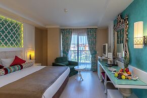 Adenya Hotel & Resort