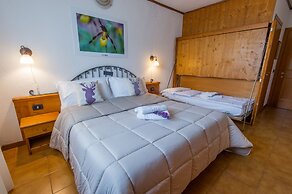 Hotel Iris