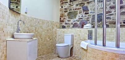Corran Resort & Spa