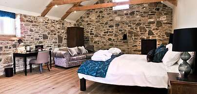 Corran Resort & Spa