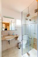 Giorgi's Blue Apartments