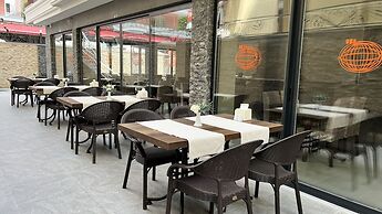 Miss Cleopatra Hotel