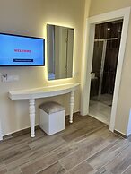 Miss Cleopatra Hotel