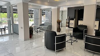 Miss Cleopatra Hotel