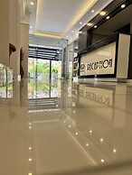 Miss Cleopatra Hotel